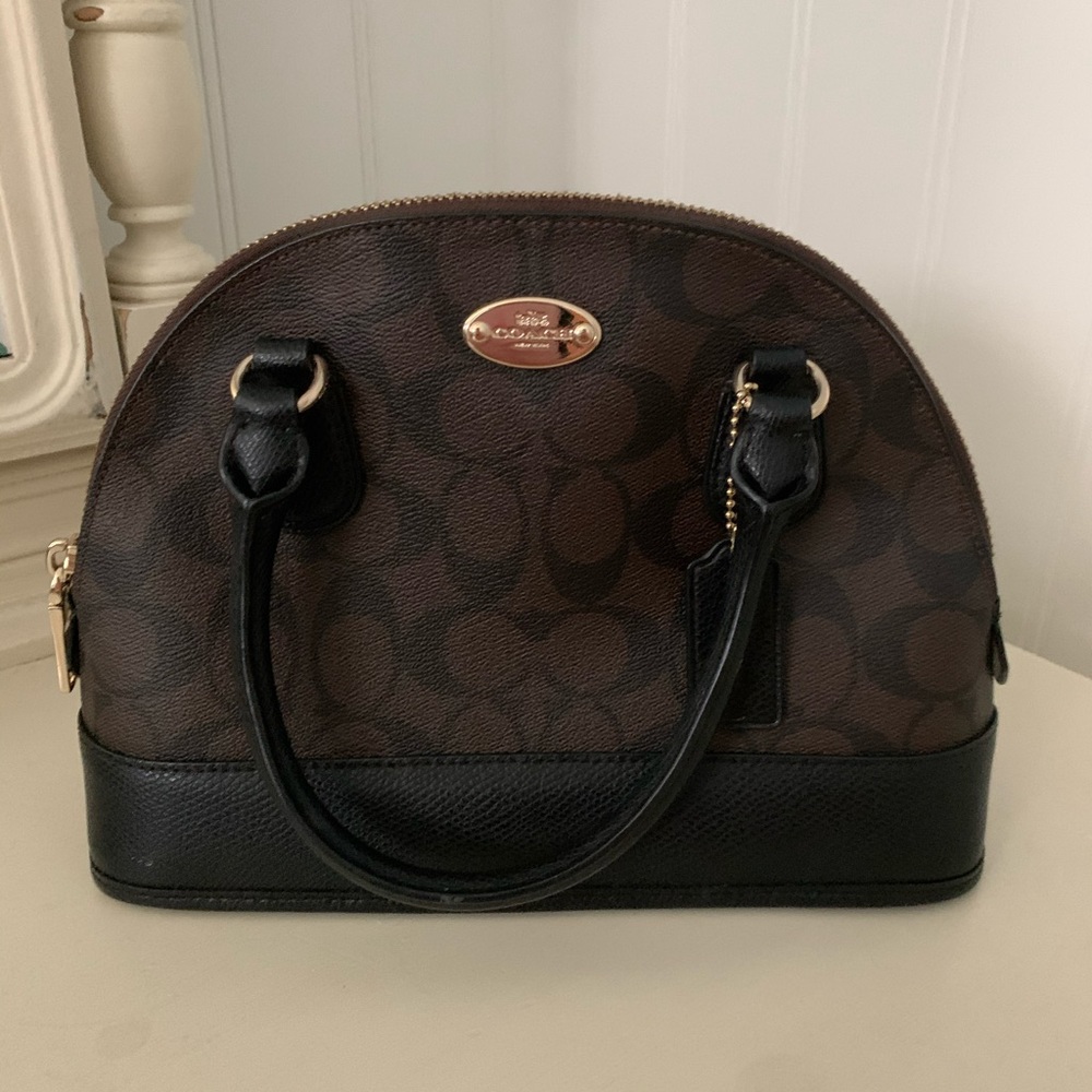 new coach purse with strap
